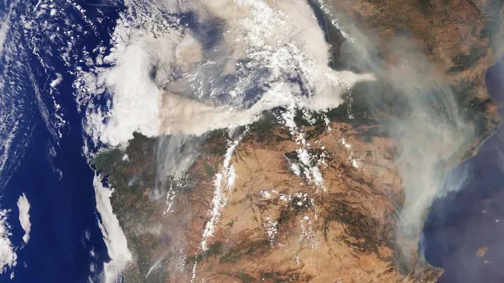 Frente a incendios cada vez más intensos, una nueva tecnología espacial propone anticipar riesgos.webp